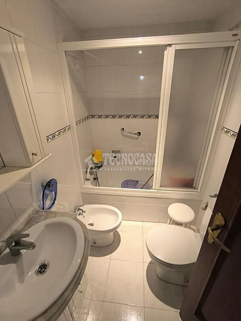 Vannitoad - Penthouse Flat with Terrace in Ciudad Lineal