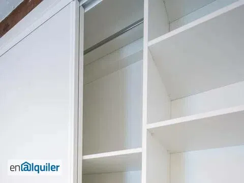 Pièces - Modern Flat with High Ceilings in Comillas, Madrid