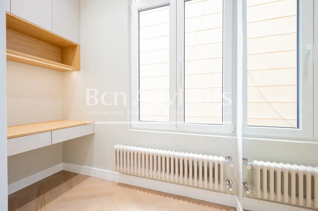 Kabinet - Refurbished Apartment with City Views in Dreta de l'Eixample