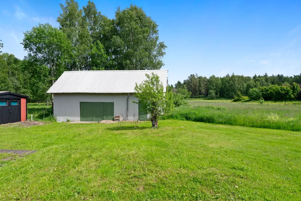 Giardino - Charming Cottage with Workshop in Skövde
