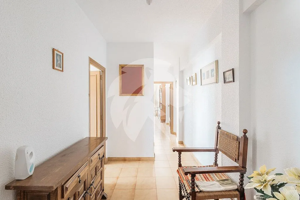 hallway_entrance