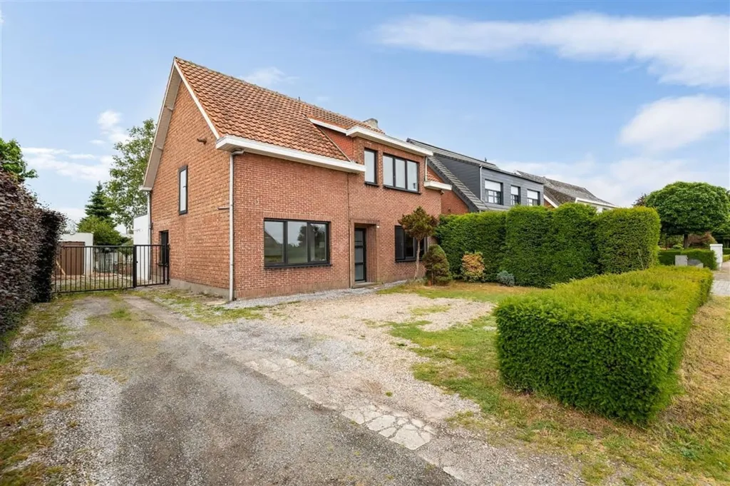 Extérieur - Maison Rénovée avec Jardin à Duffel