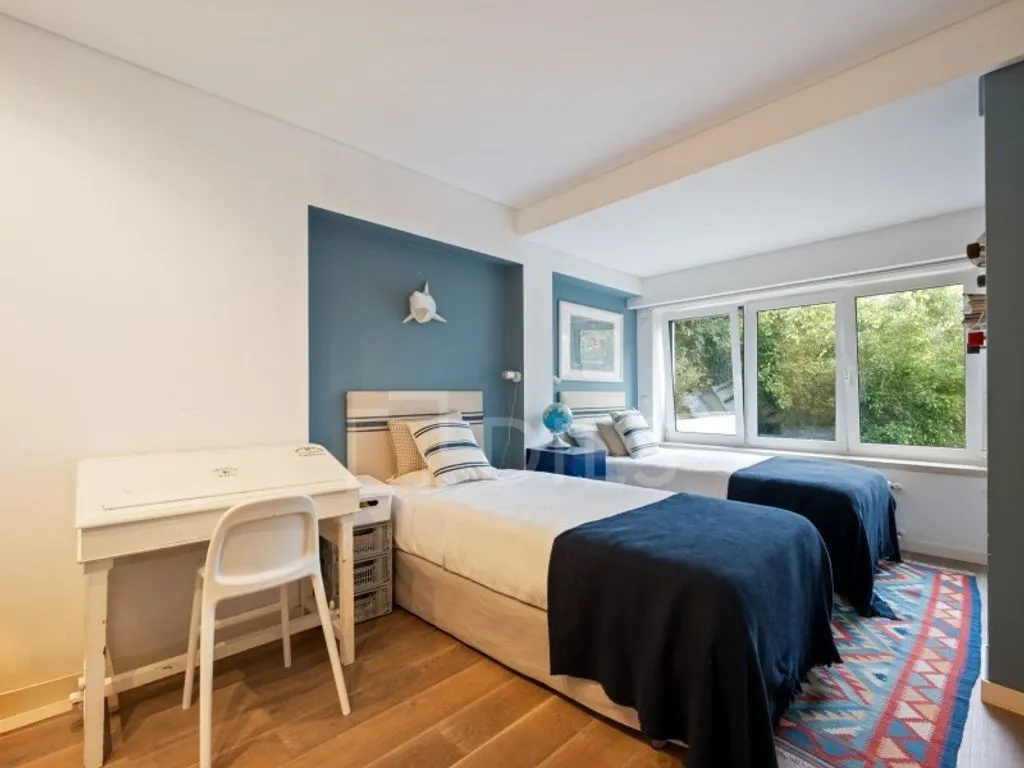 Chambres - Duplex Flat with Garden in Cascais Centre