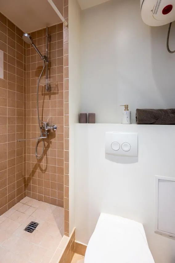 Salles de bain - Apartment with Stone Construction in Tallinn