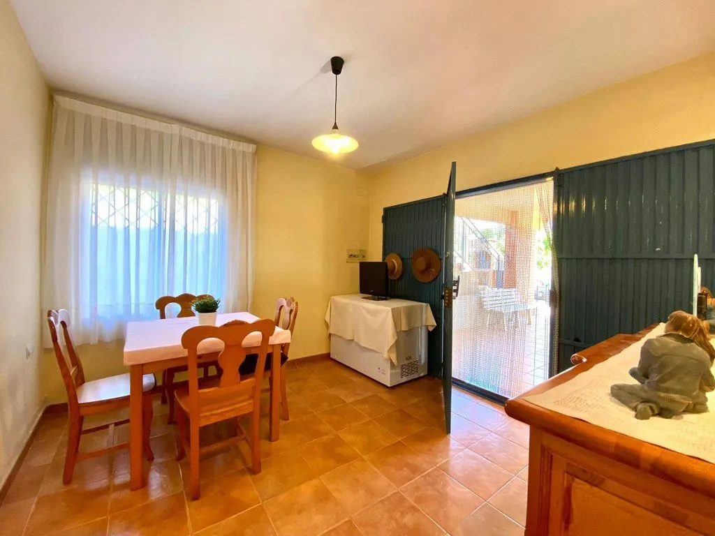 Esszimmer - Luxury House with Four-Winds Design in Castellbisbal