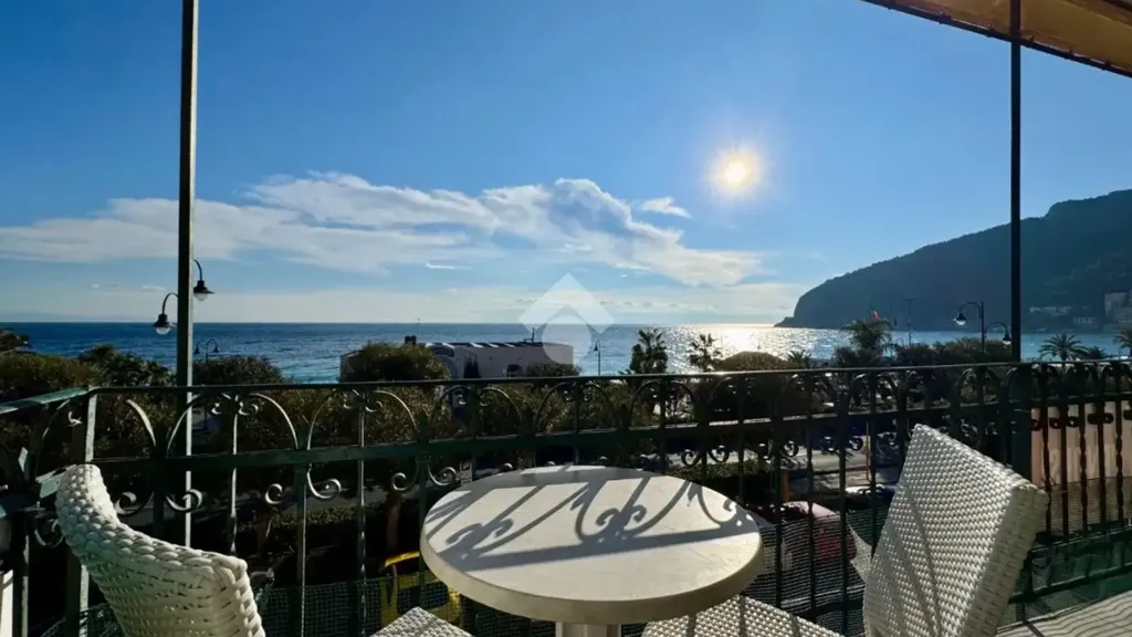 Balcon - Quadrilocale with Sea View Balcony in Noli