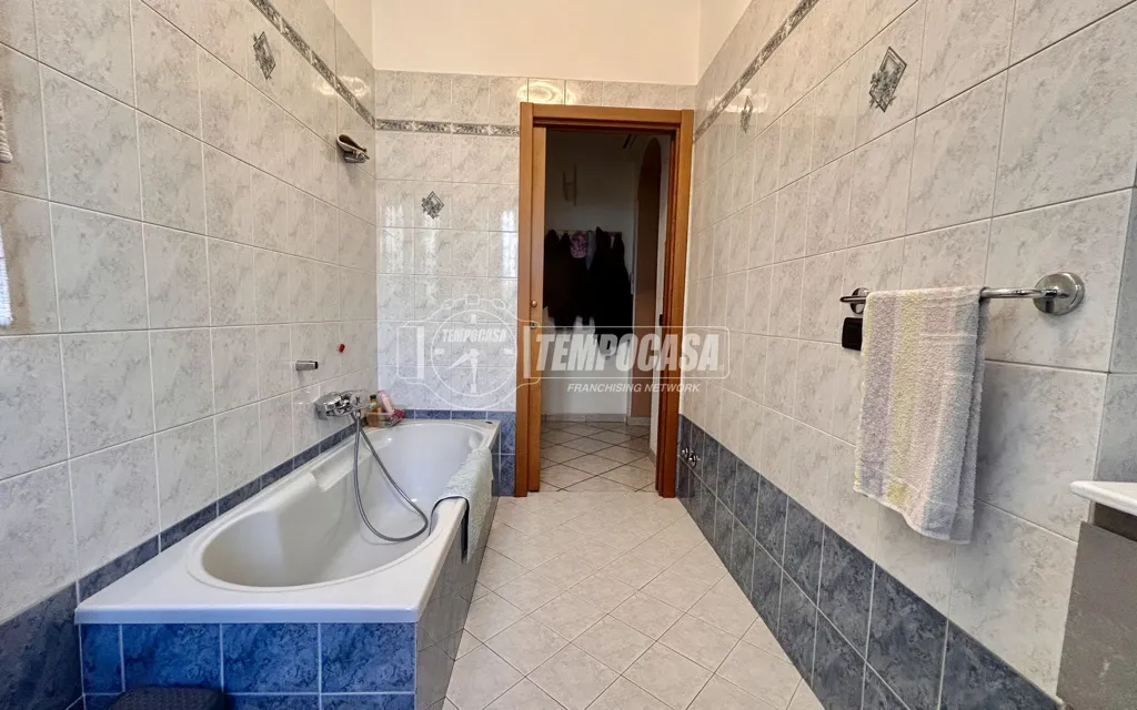 Vannitoad - Cottage Flat with Private Box in Vanzaghello