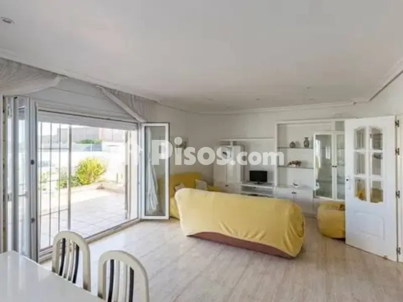 Söögituba - Chalet with Seafront Access in La Manga