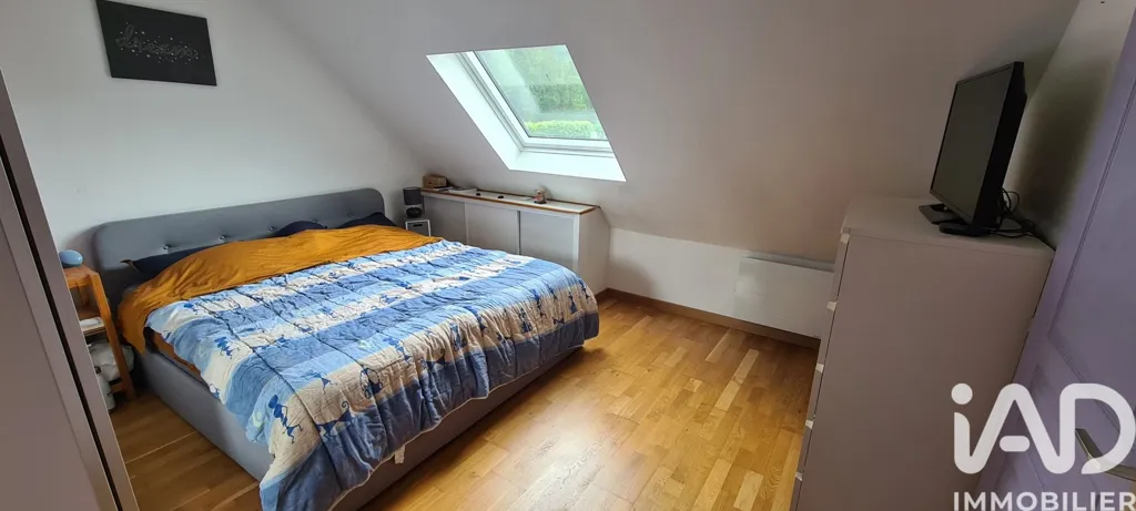 Chambres - Maison Indépendante avec Piscine à Vémars