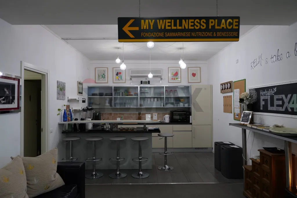 Rooms - Professional Space with Parking in Rovereta
