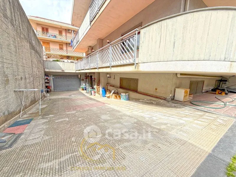Garage - Terraced Villa with Garden in Giarre