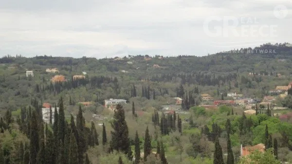 Villa with Balcony Views in Agios Prokopios