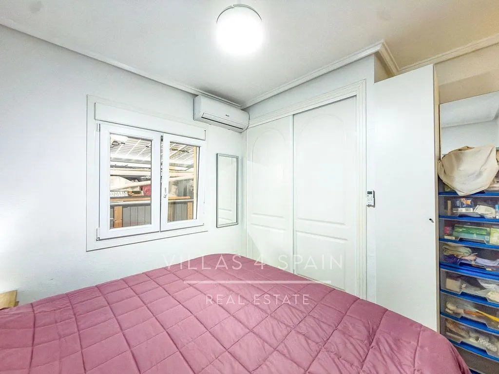 Magamistoad - Three-Bedroom House with Pool in Ciudad Quesada