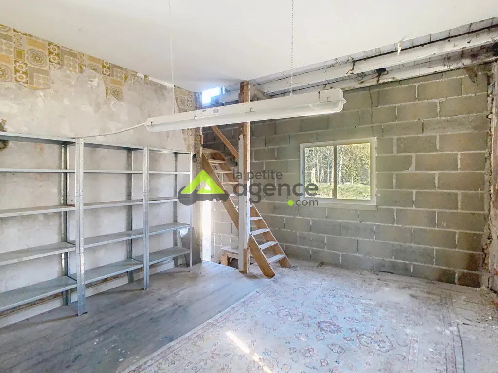 Pièces - Ensemble Immobilier à Rénover avec Terrasse à Aubusson