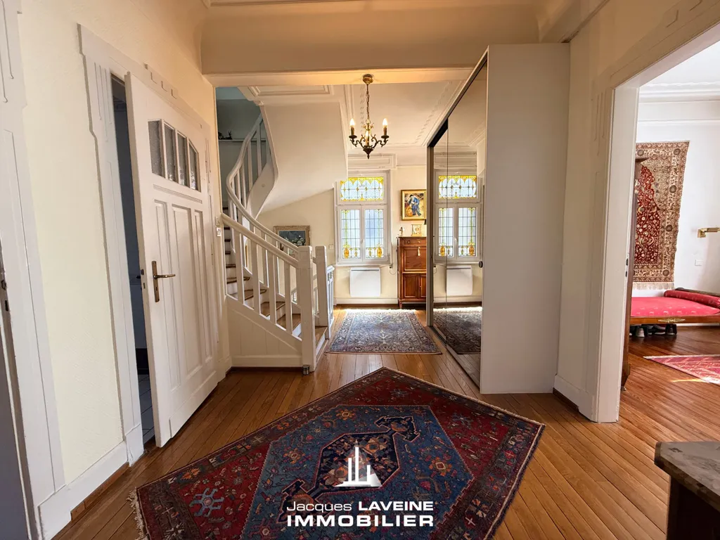 hallway_entrance