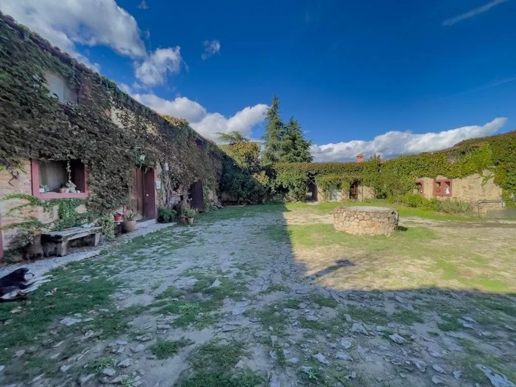 Aed - Luxury Farmhouse with Pool in Casar de Cáceres
