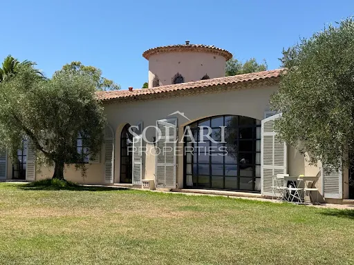 Välivaade - Provençal Villa with Sea Views in Cannes