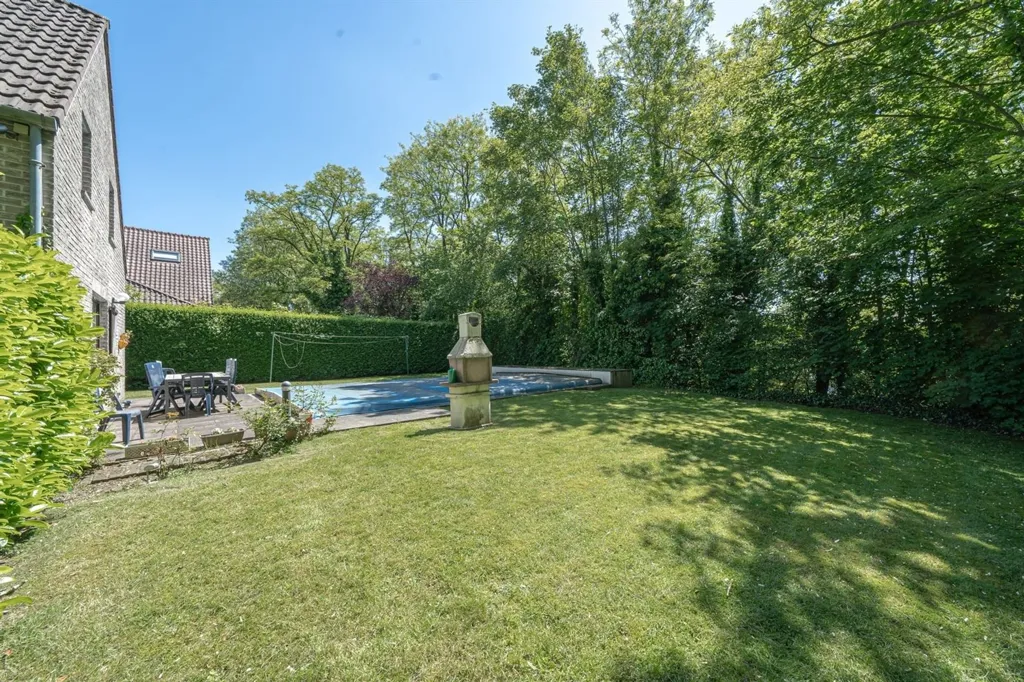 Jardin - Villa avec Piscine et Jardin à Mont-St-Jean, Waterloo