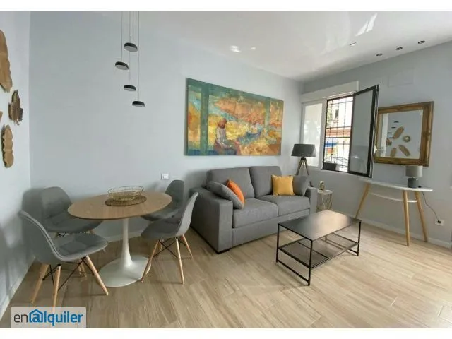 Elutuba - Modern Flat with Air Conditioning in Embajadores