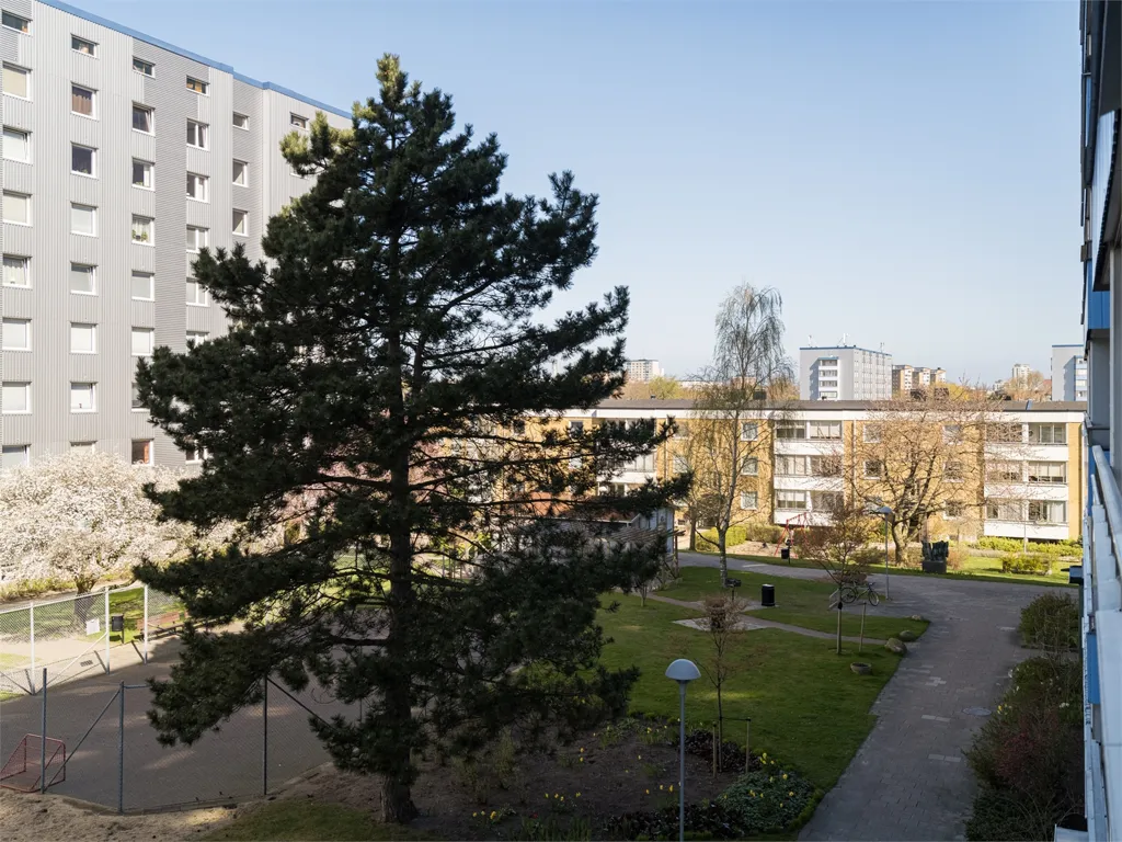 Giardino - Charming Two-Bedroom Flat with Balcony in Malmö