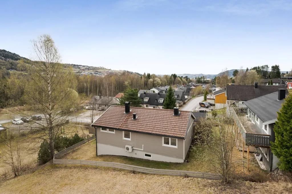Õhuvaade - Family-Friendly House in Brumunddal