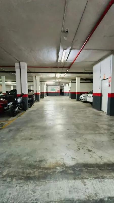 Garage - Apartment with Balcony and Garage in Carcaixent
