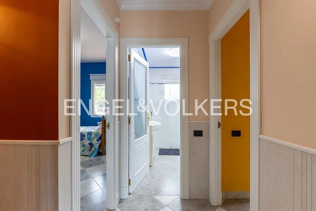Esik - Equestrian Estate with Pool in Enguera
