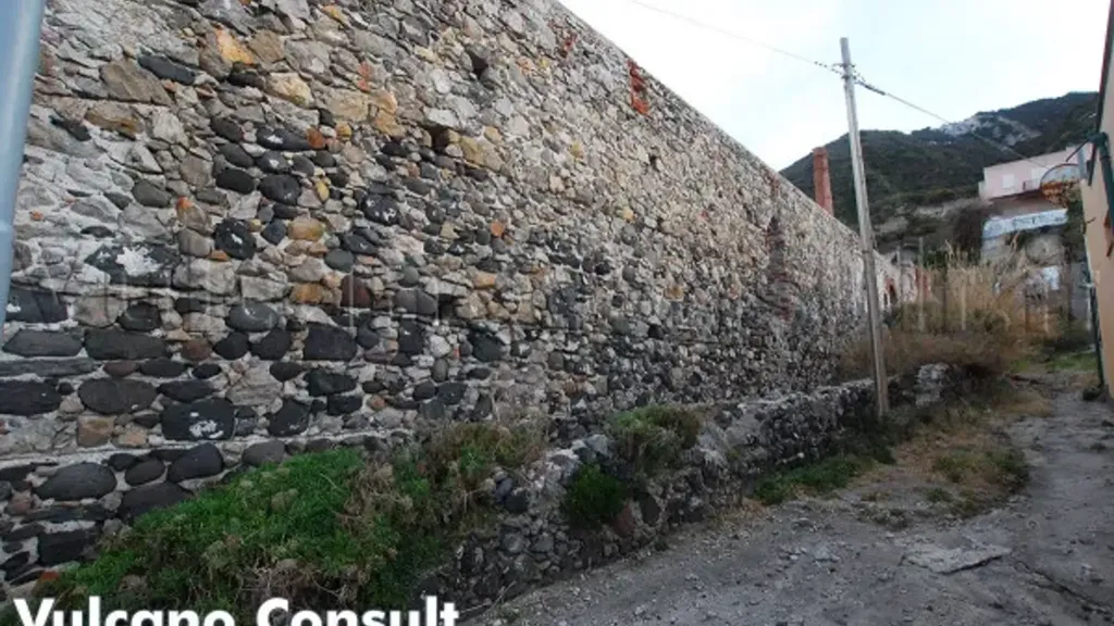 Välivaade - Rustic Seafront Property in Lipari