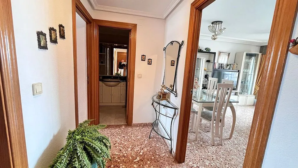 hallway_entrance