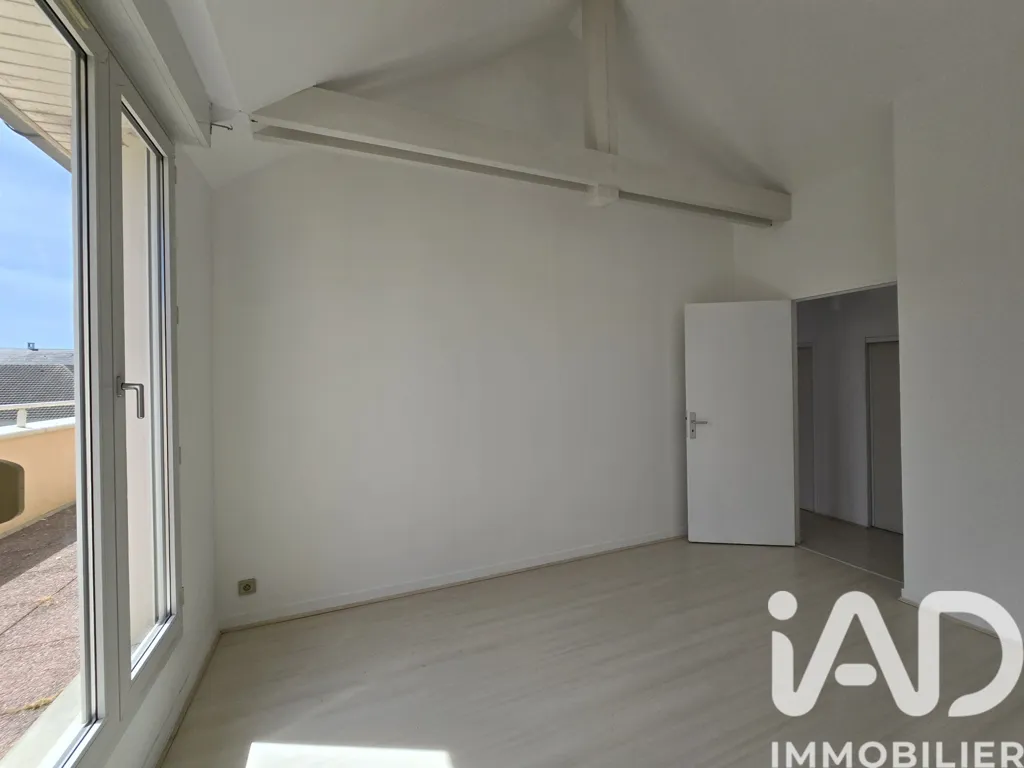 Pièces - Duplex avec Terrasse au Calme à Meaux