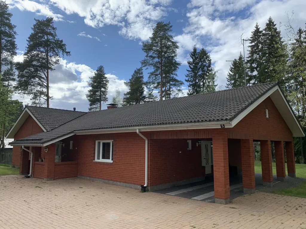 Välivaade - Architectural Brick House with Sauna in Näsijärvi