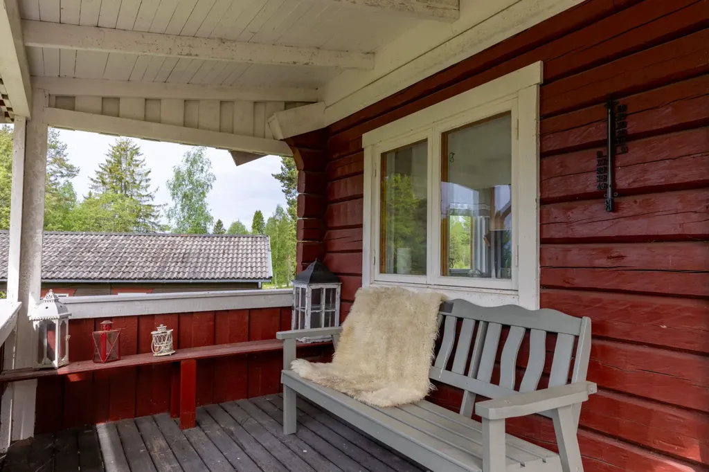 Terrass - Holiday Home with Lake View in Garsås
