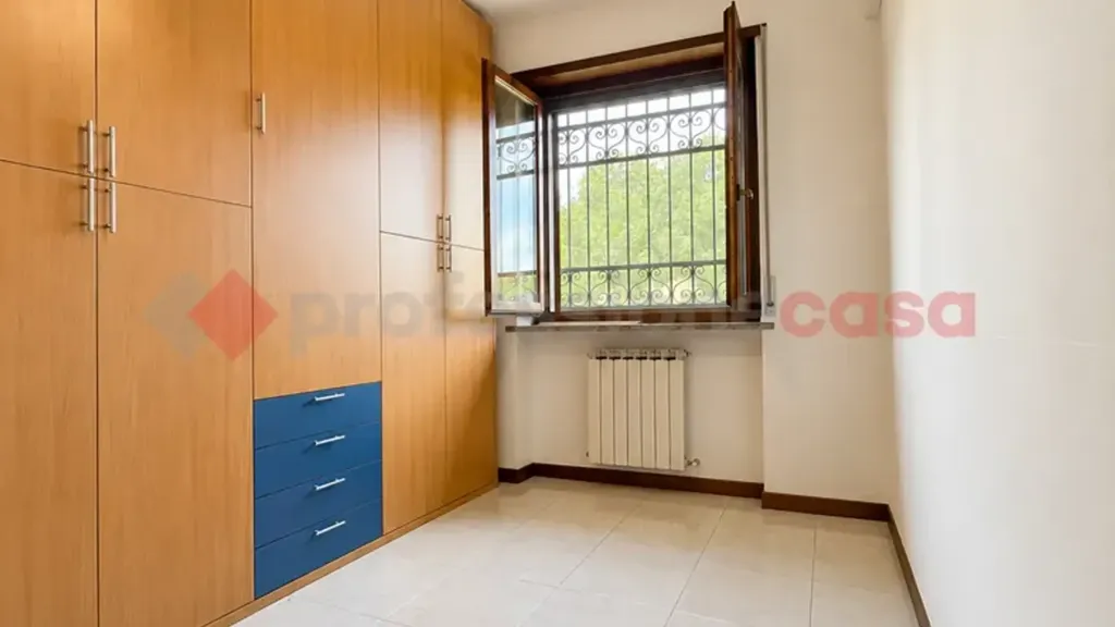Magamistoad - Semi-detached Villa with Garden in Erbe'