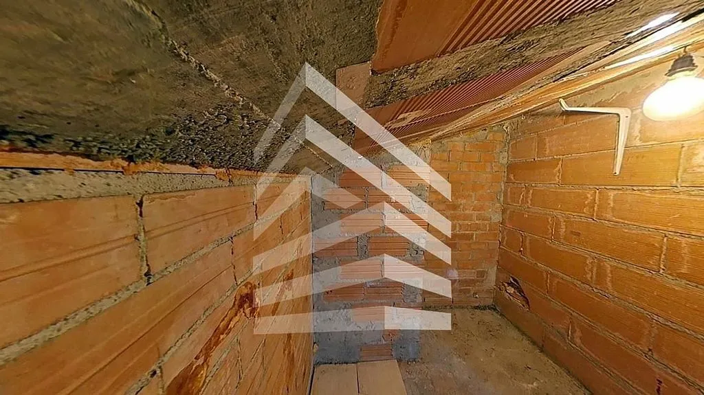 Pièces - Duplex with Terrace in Terrassa