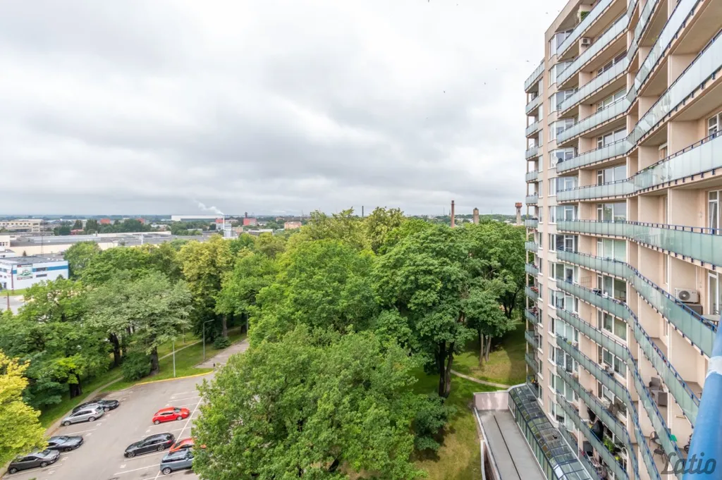 Balcon - 3-Bedroom Apartment with Terrace in Riga