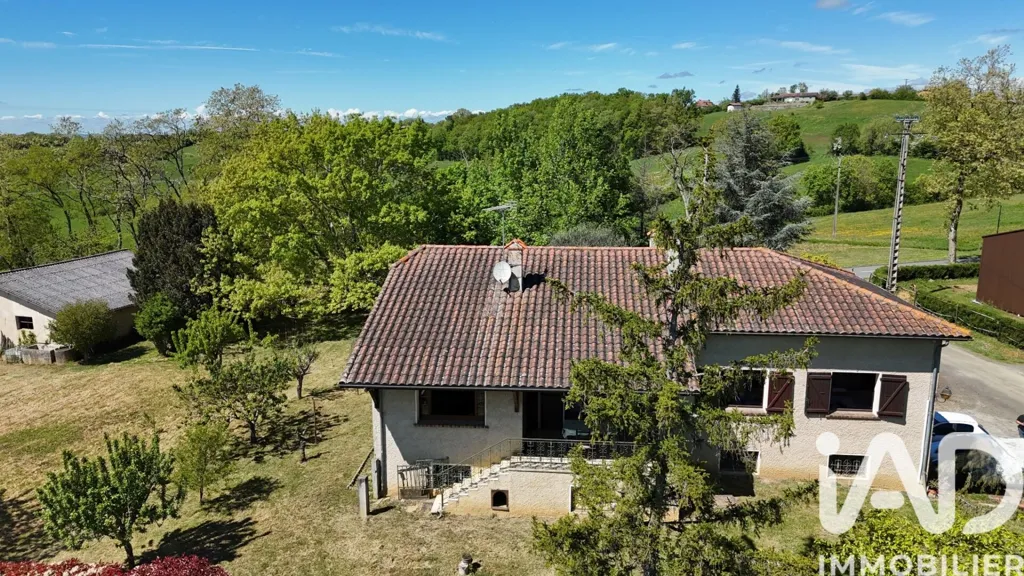 Vue aérienne - Maison avec Vue sur les Pyrénées à Beaumarchés