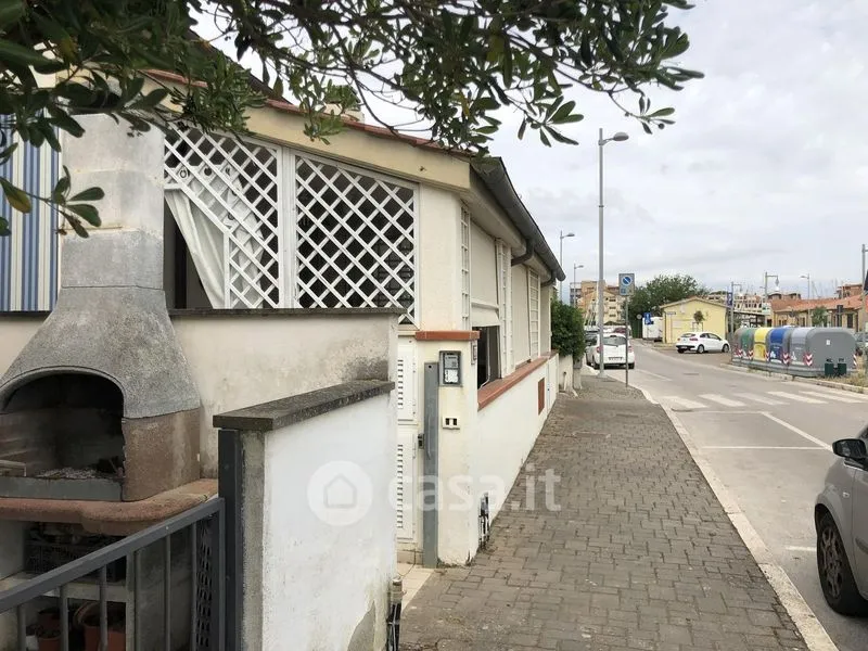 Välivaade - Five-Room Apartment with Private Terrace in Grosseto