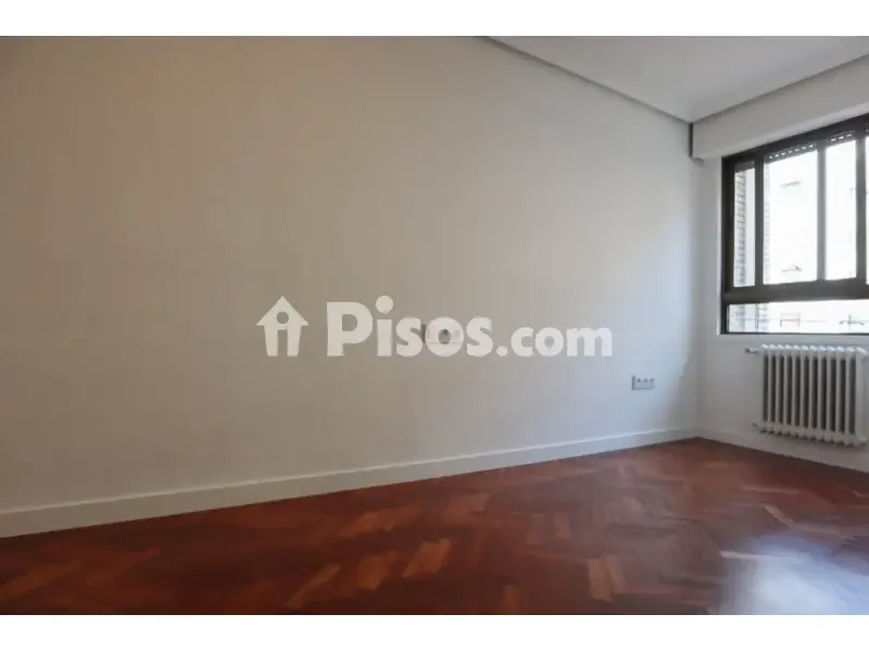 Toad - Spacious Flat with Garage in Oviedo Centre