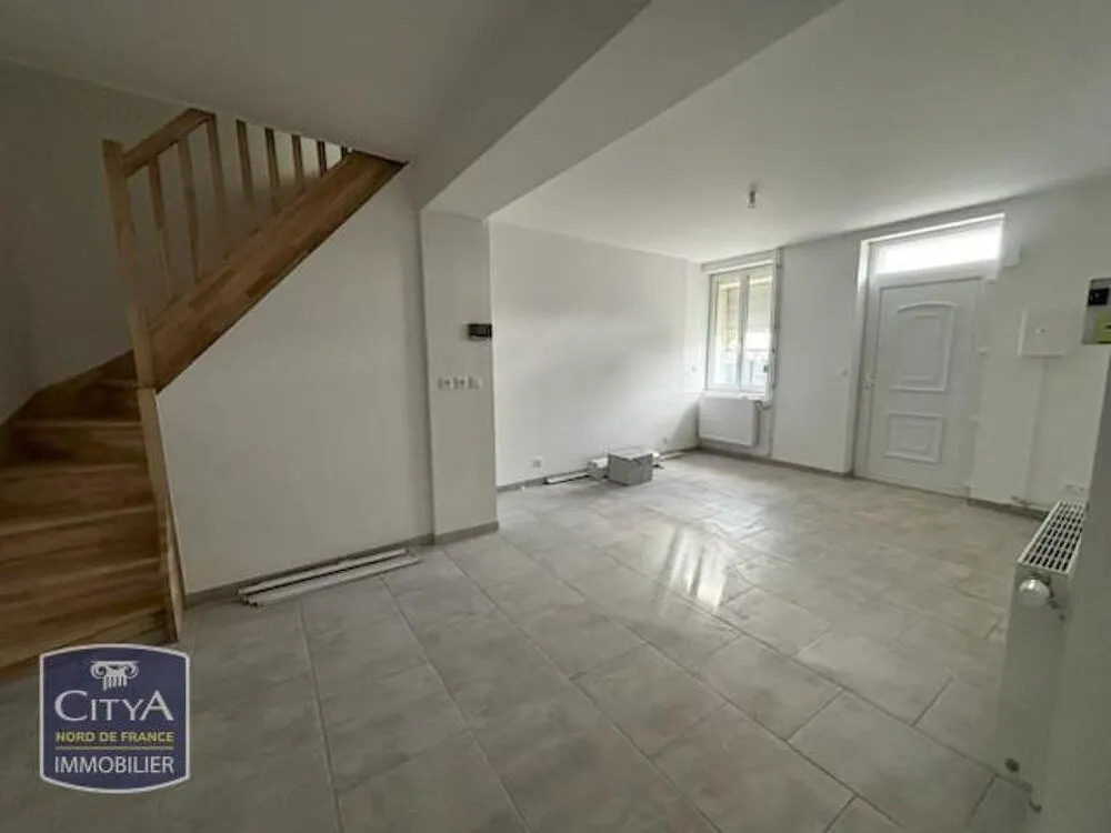 Elutuba - Renovated 2-Bedroom House in Anzin