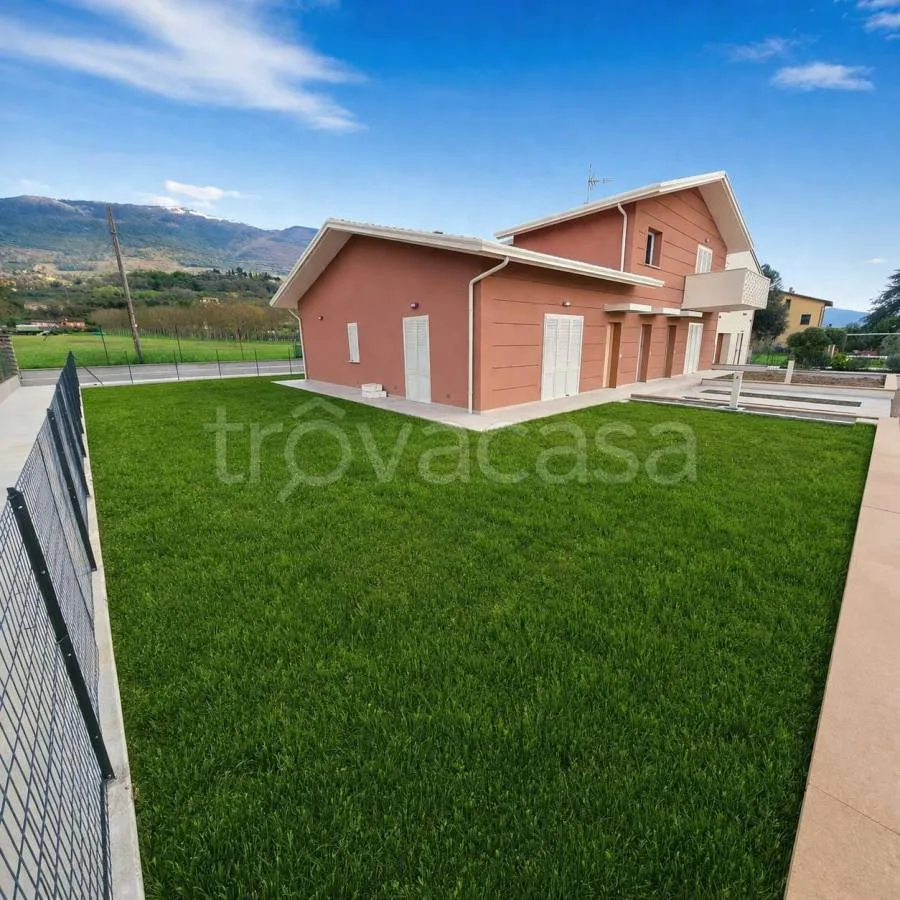 Välivaade - New Trilocale with Private Garden in Assisi