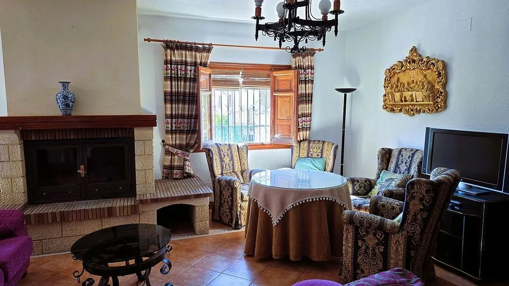 Elutuba - Rustic Chalet with Pool in Órgiva