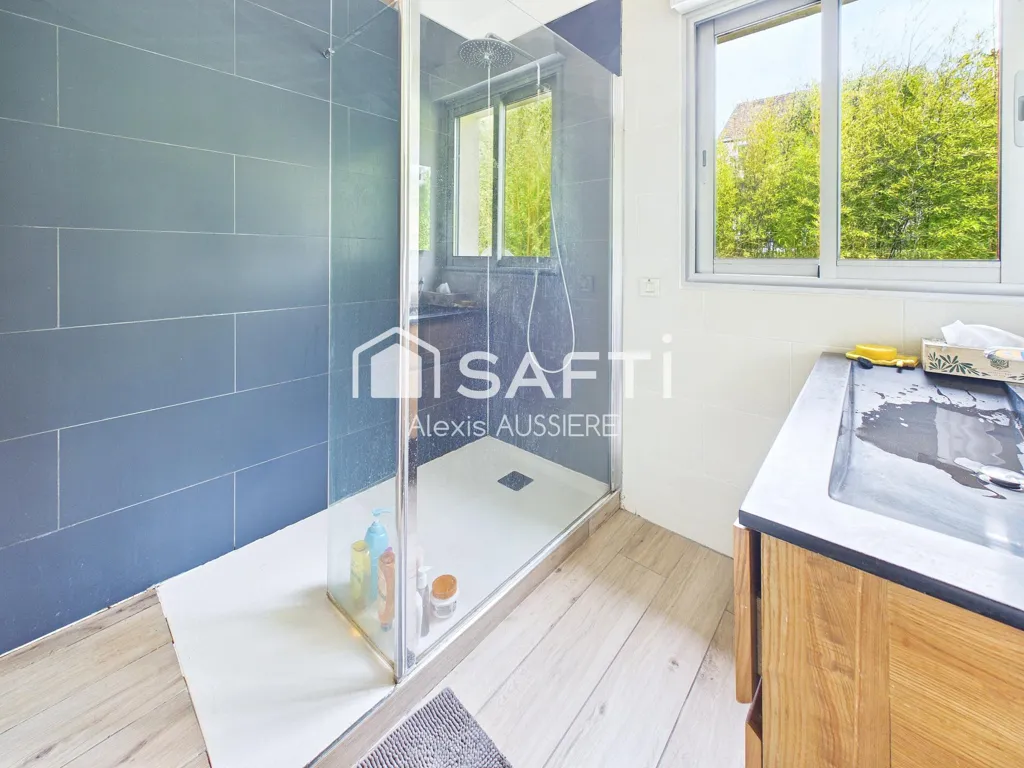 Vannitoad - Contemporary House with Garden in Saint-Thibault-des-Vignes