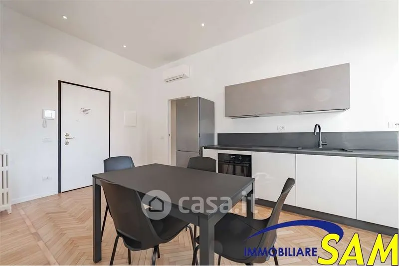 Sala da pranzo - Loft with Balcony in Central Milan