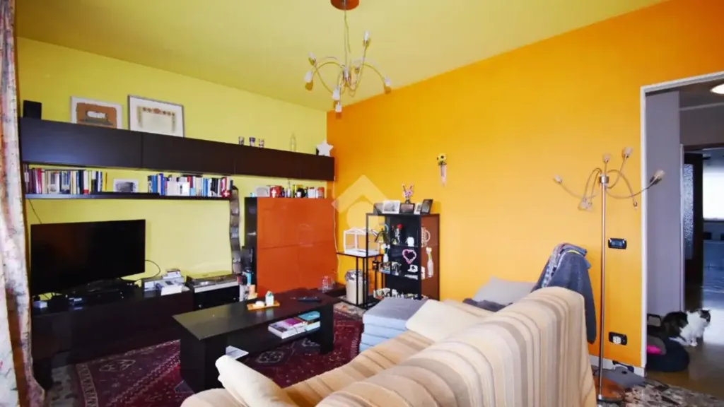 Soggiorno - Penthouse con vista sulle colline a Cascinette D'Ivrea