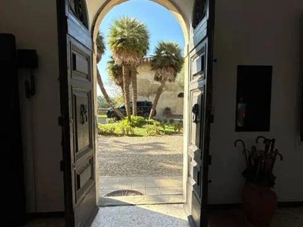Entrée - Historic Villa with Panoramic Tower in Tuscany