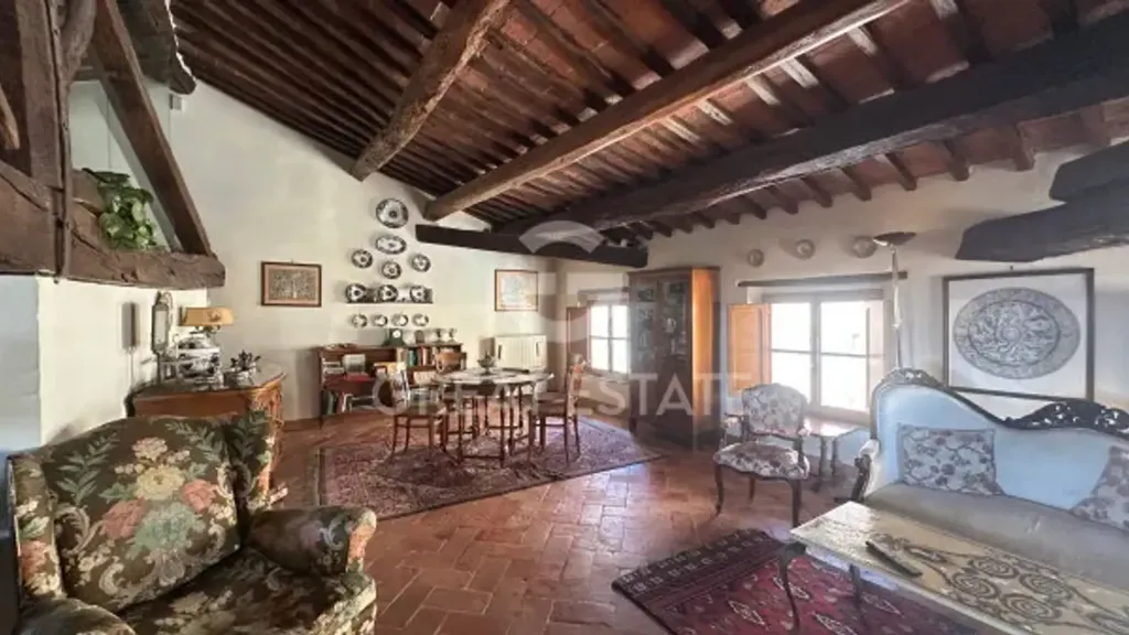 Elutuba - Rustic Apartment with Historic Charm in Montepulciano