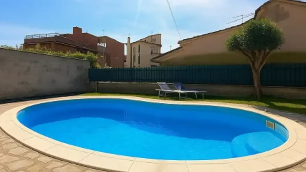 Bassein - Rustic Villa with Pool in Collefiorito