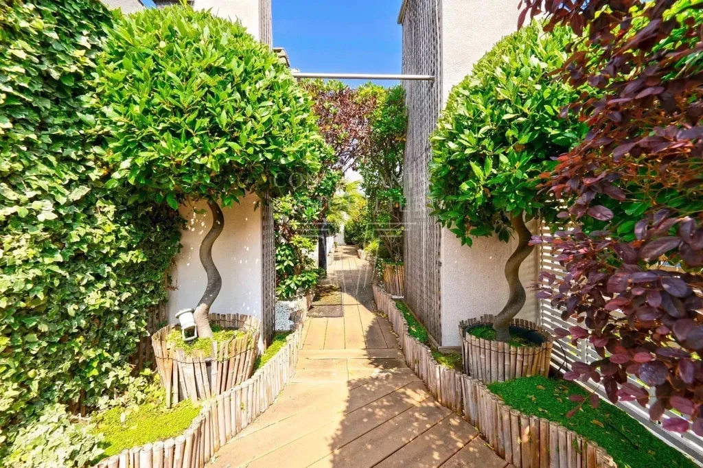 Aed - Penthouse with Terraces in Paris XVI