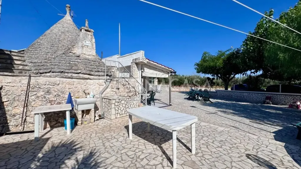 Aed - Villa with Trullo in Ostuni