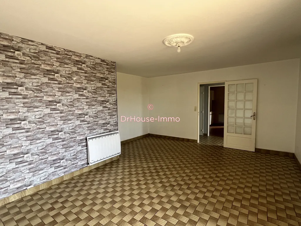 Pièces - Maison avec Terrain Constructible à Dissay
